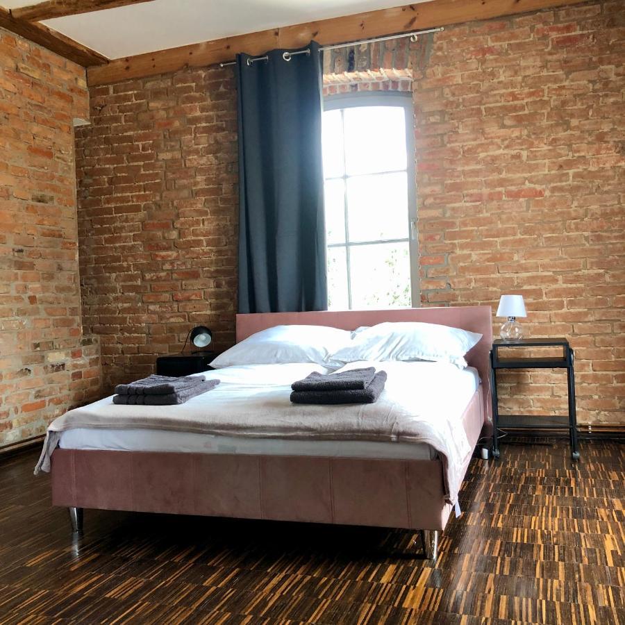 Apartamenty Stara Winiarnia Walcz Ngoại thất bức ảnh
